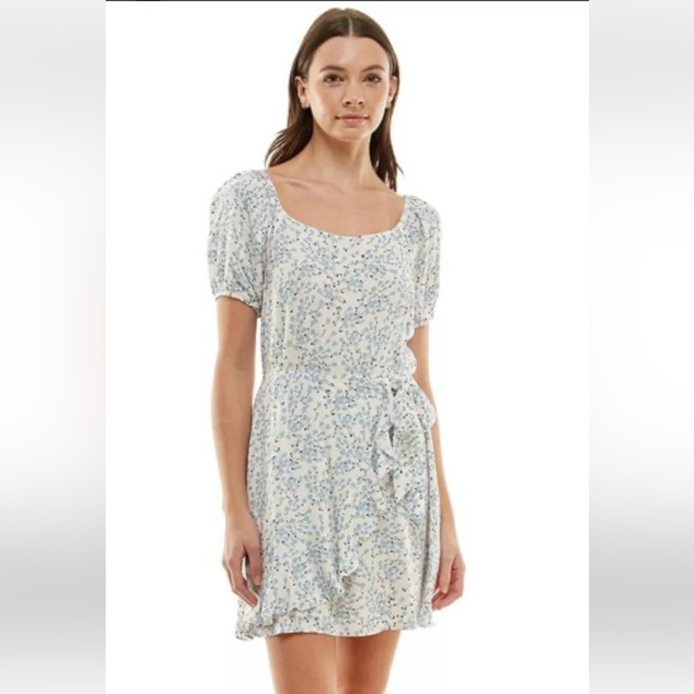 Lily Rose Ruffle Faux-Wrap Skater Dress | White & Blue | Size L / Mini Dress